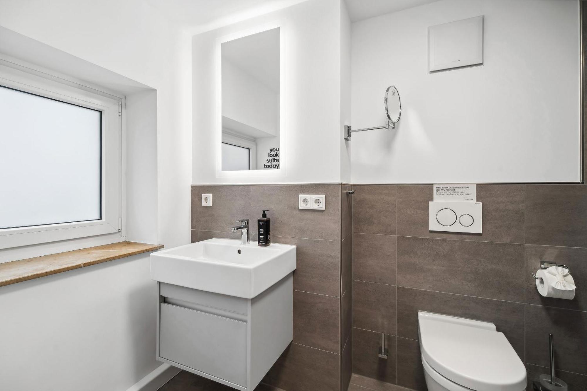 Limehome Kassel Wilhelmsstrasse Ngoại thất bức ảnh