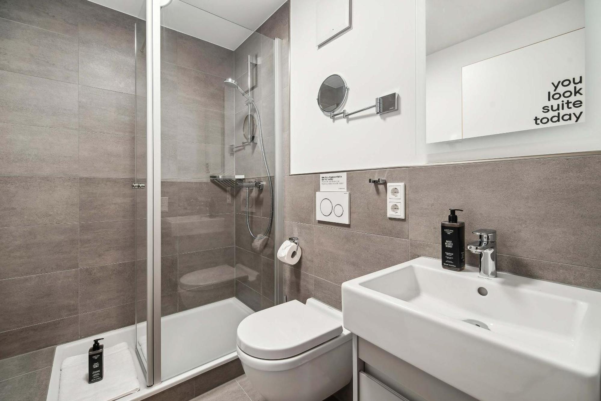 Limehome Kassel Wilhelmsstrasse Ngoại thất bức ảnh